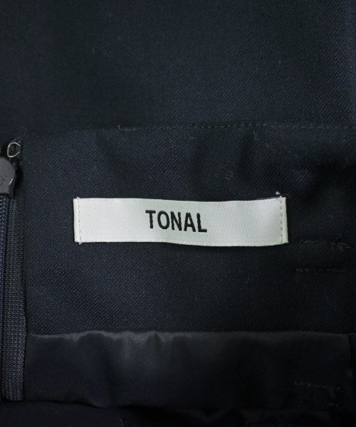 TONAL กระโปรงยาวถึงเข่า