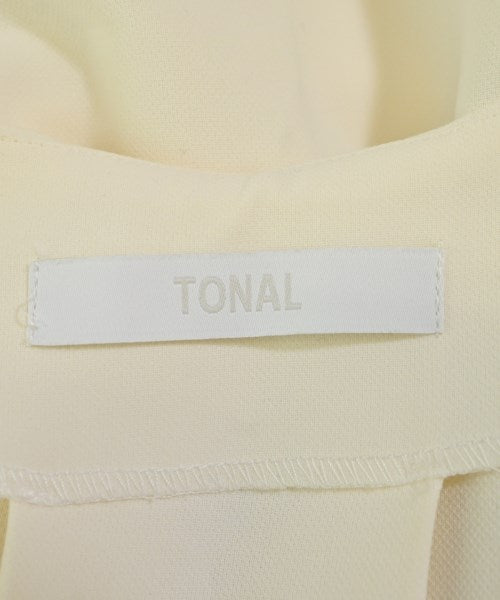 TONAL เสื้อสตรี