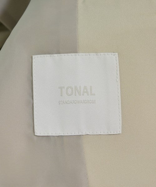 TONAL แจ็คเก็ตไม่มีปก