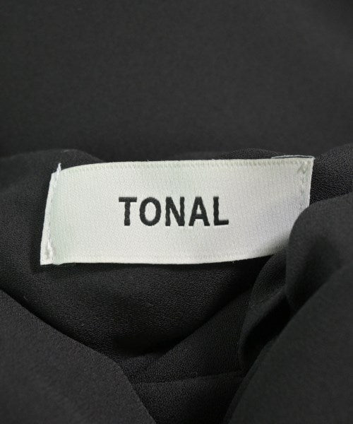 TONAL เสื้อสตรี