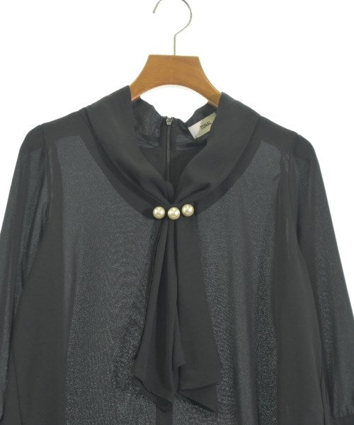 TONAL เสื้อสตรี