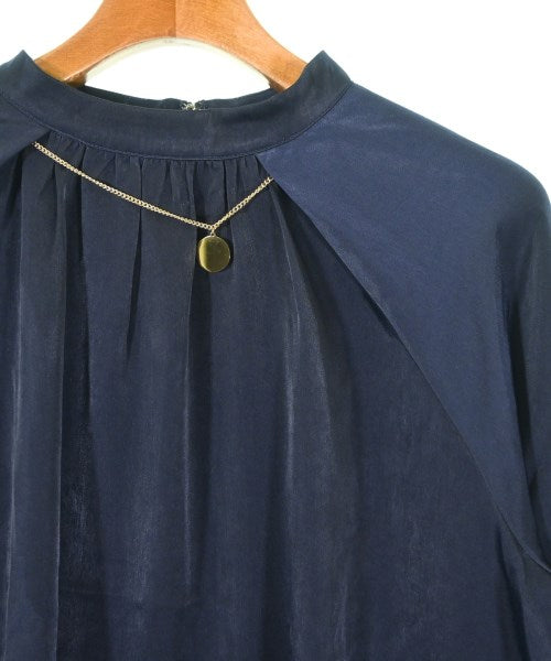 TONAL เสื้อสตรี