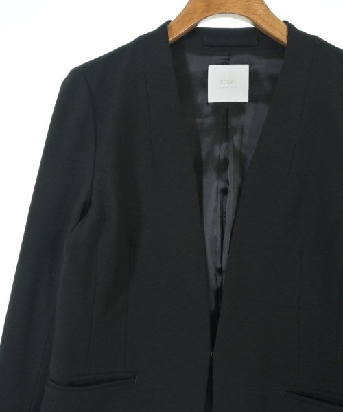 TONAL ชุดสูทแบบครบเซต (อื่นๆ)