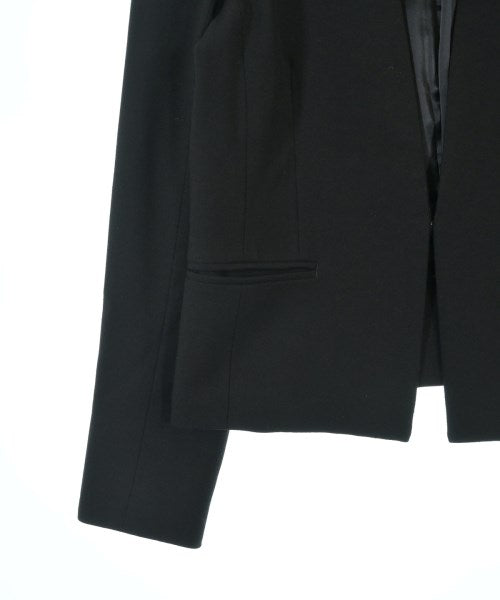 TONAL ชุดสูทแบบครบเซต (อื่นๆ)