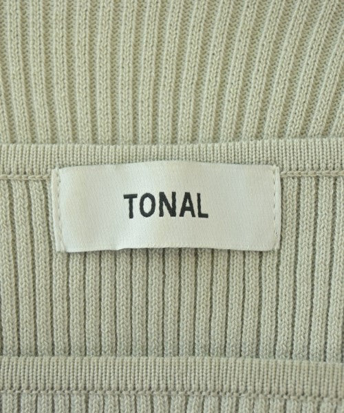 TONAL เสื้อกั๊ก