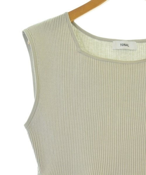 TONAL เสื้อกั๊ก