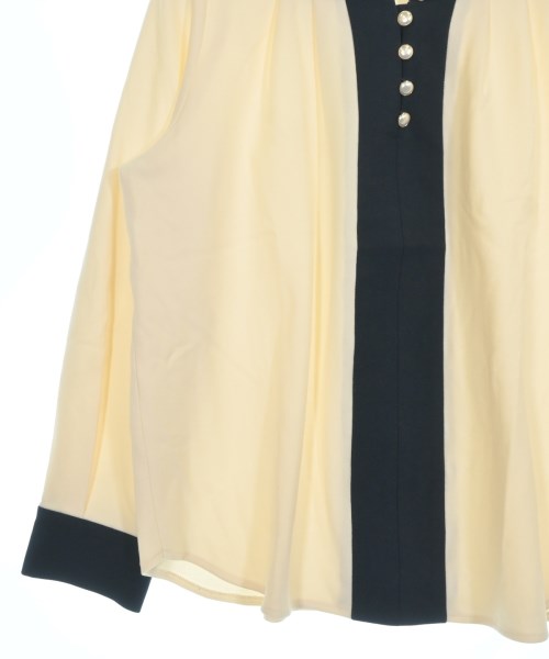 TONAL เสื้อสตรี