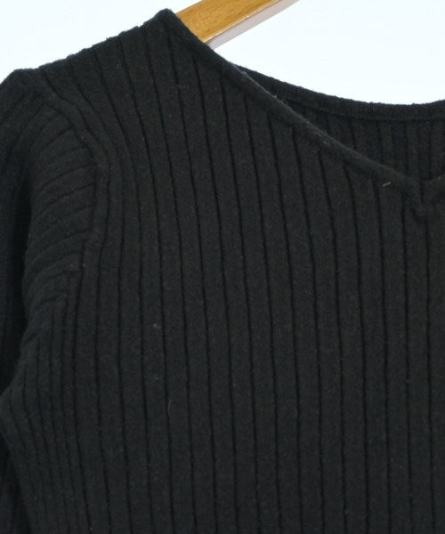 TONAL เสื้อกันหนาว