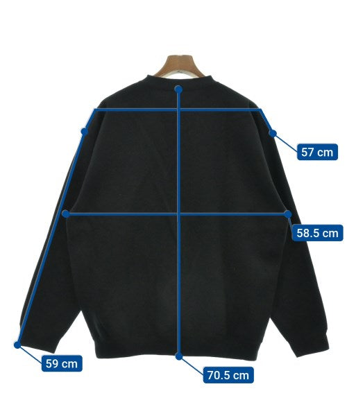 UNIVERSAL OVERALL เสื้อสเวตเตอร์