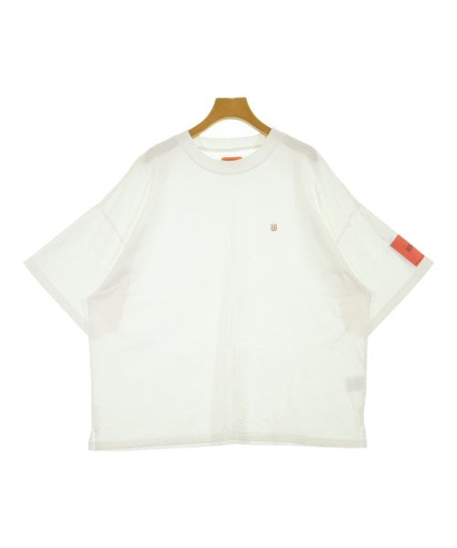 UNIVERSAL OVERALL เสื้อยืด/เสื้อท็อปส์