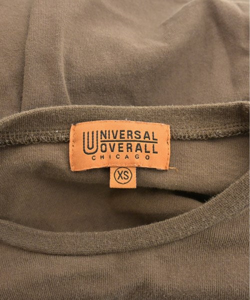 UNIVERSAL OVERALL เสื้อยืด/เสื้อท็อปส์