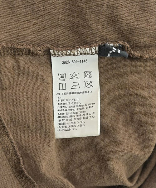 UNIVERSAL OVERALL เสื้อยืด/เสื้อท็อปส์