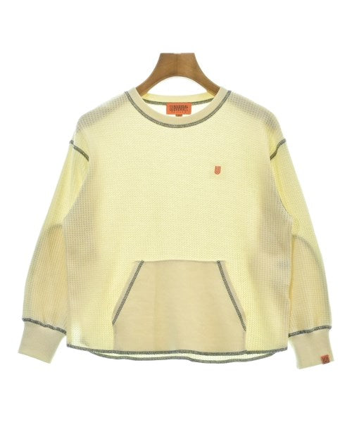 UNIVERSAL OVERALL เสื้อยืด/เสื้อท็อปส์