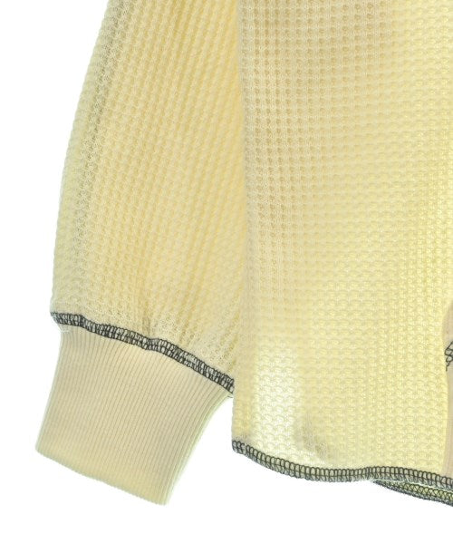 UNIVERSAL OVERALL เสื้อยืด/เสื้อท็อปส์