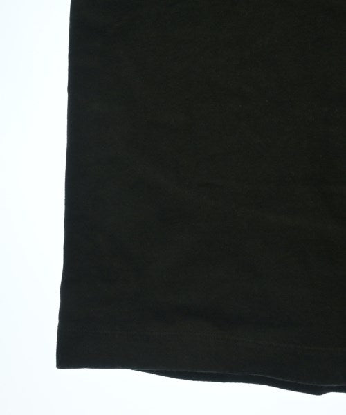 UNIVERSAL OVERALL เสื้อยืด/เสื้อท็อปส์