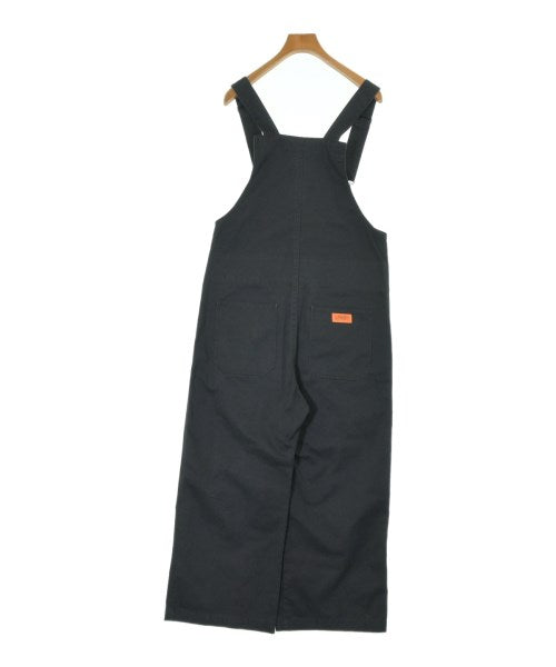 UNIVERSAL OVERALL ชุดเอี๊ยม/เสื้อคลุมหลวมๆ/จั๊มสูท