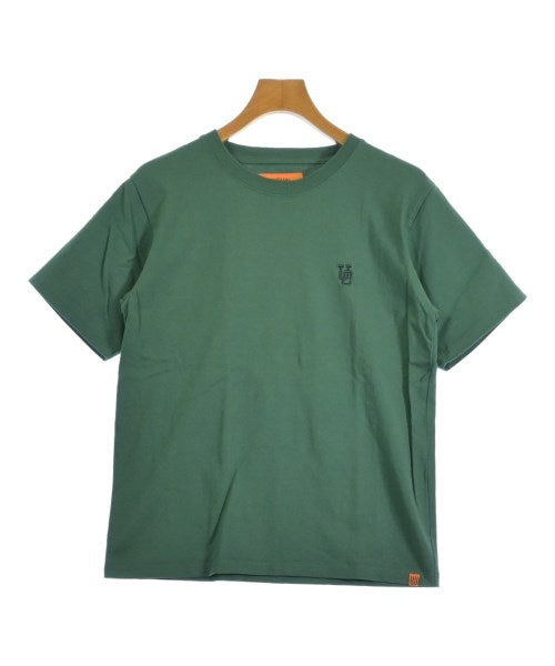 UNIVERSAL OVERALL เสื้อยืด/เสื้อท็อปส์