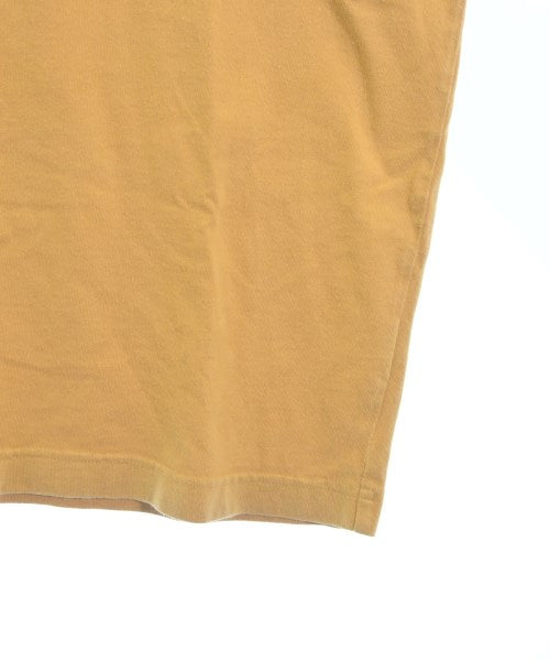 UNIVERSAL OVERALL เสื้อยืด/เสื้อท็อปส์