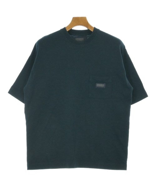 UNIVERSAL OVERALL เสื้อยืด/เสื้อท็อปส์