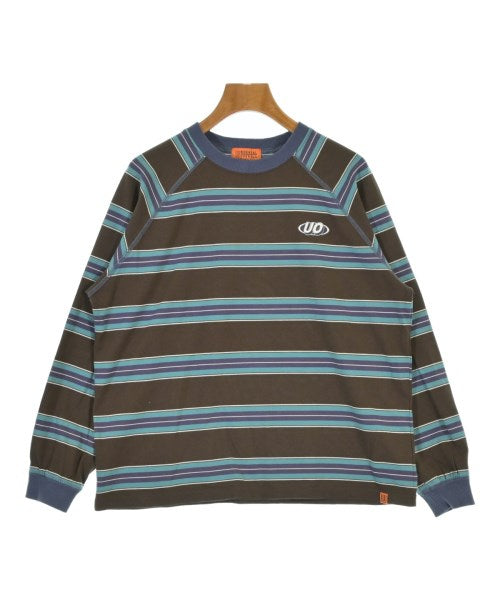 UNIVERSAL OVERALL เสื้อยืด/เสื้อท็อปส์