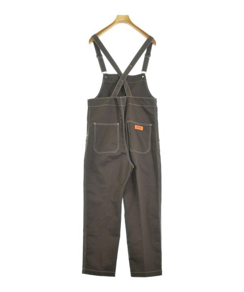 UNIVERSAL OVERALL ชุดเอี๊ยม/เสื้อคลุมหลวมๆ/จั๊มสูท