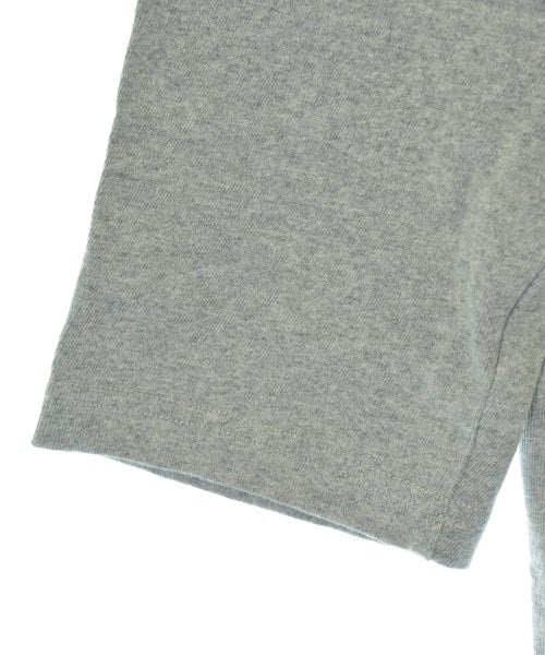 UNIVERSAL OVERALL เสื้อยืด/เสื้อท็อปส์