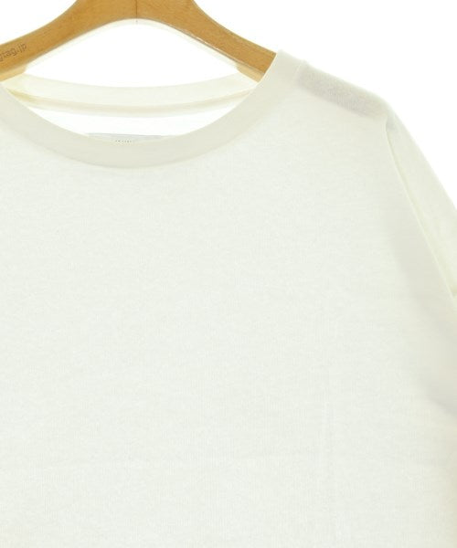 UNIVERSAL OVERALL เสื้อยืด/เสื้อท็อปส์