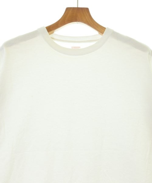 UNIVERSAL OVERALL เสื้อยืด/เสื้อท็อปส์