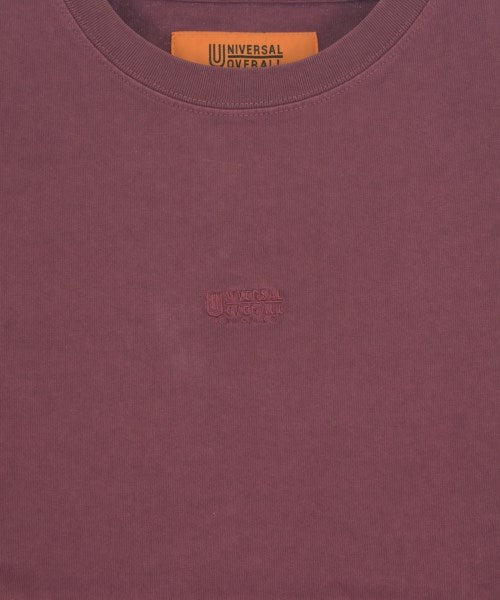 UNIVERSAL OVERALL เสื้อยืด/เสื้อท็อปส์