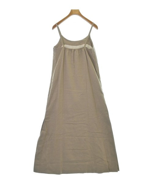 OUTER SUNSET ชุดเดรส