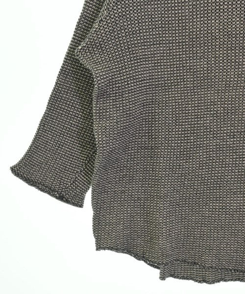 FLISTFIA เสื้อยืด/เสื้อท็อปส์