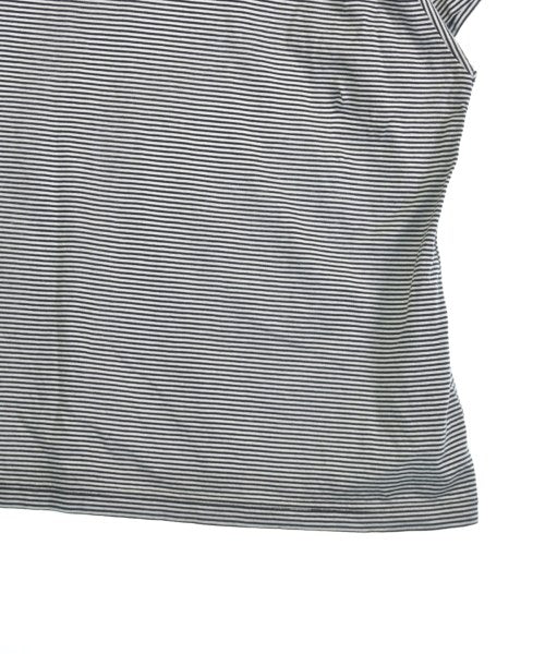 violette room เสื้อยืด/เสื้อท็อปส์