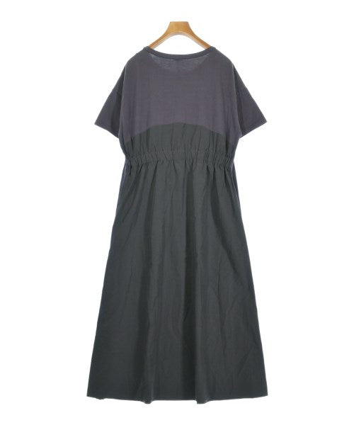 Dignite collier ชุดเดรส