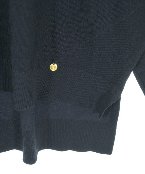 Dignite collier เสื้อกันหนาว