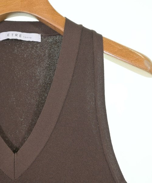 ETRE TOKYO เสื้อแขนกุด