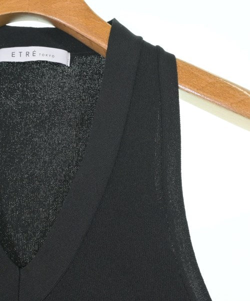 ETRE TOKYO เสื้อแขนกุด