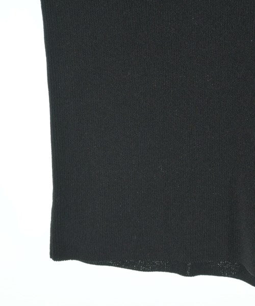 ETRE TOKYO เสื้อแขนกุด