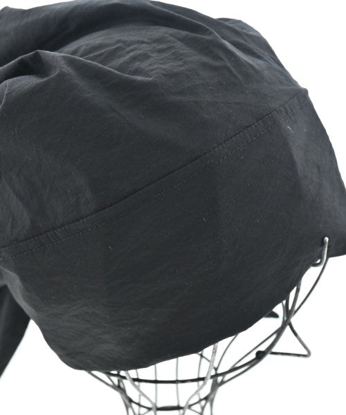 La Maison de Lyllis หมวก อื่น