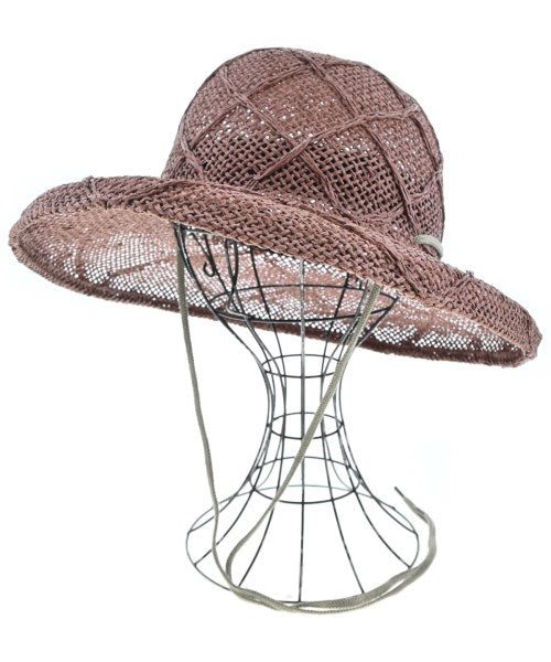 La Maison de Lyllis หมวก