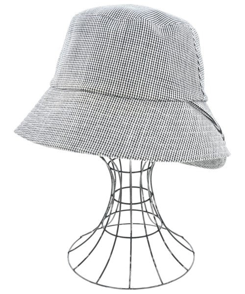 La Maison de Lyllis หมวก อื่น