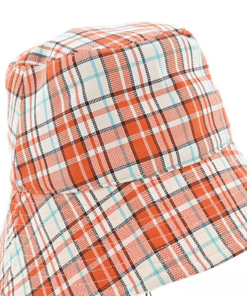 La Maison de Lyllis หมวก