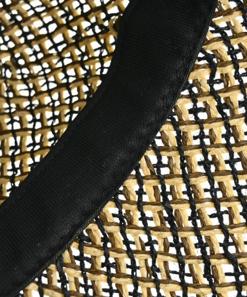 La Maison de Lyllis หมวกฟาง