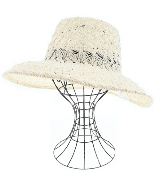 La Maison de Lyllis หมวก