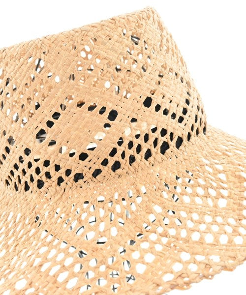 La Maison de Lyllis หมวก