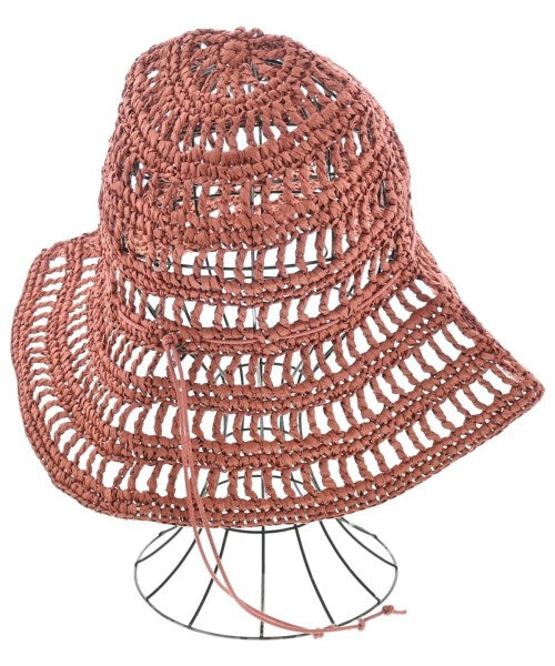 La Maison de Lyllis หมวก