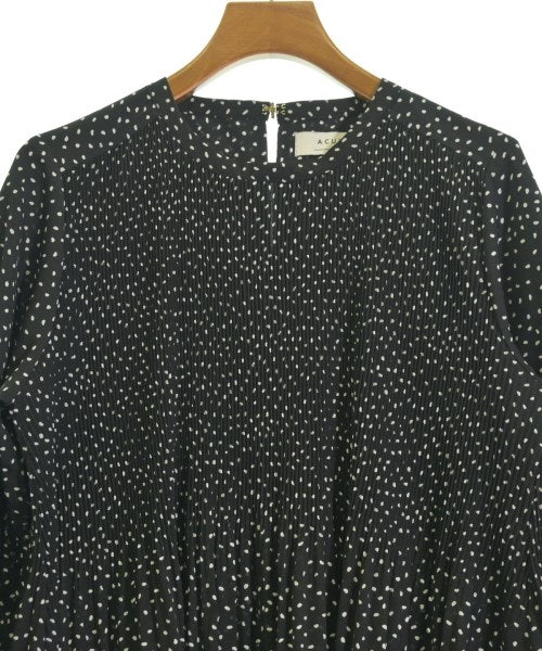 ACUTA เสื้อสตรี