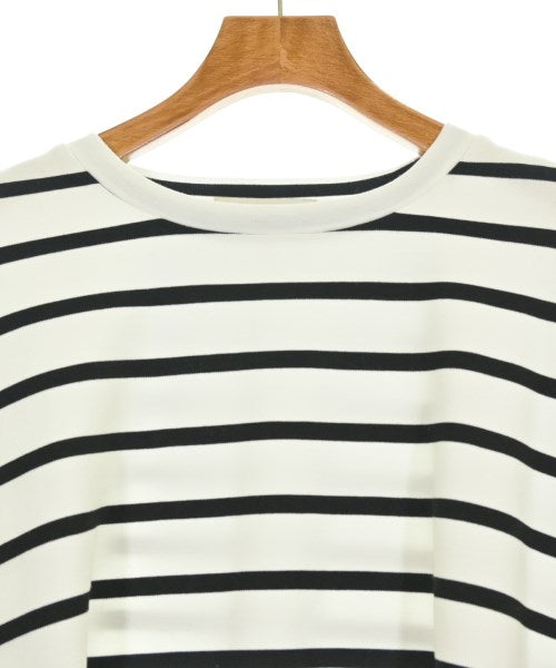 ACUTA เสื้อยืด/เสื้อท็อปส์