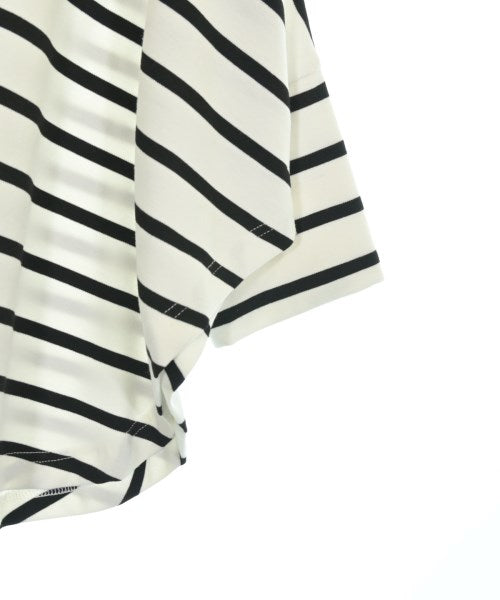 ACUTA เสื้อยืด/เสื้อท็อปส์