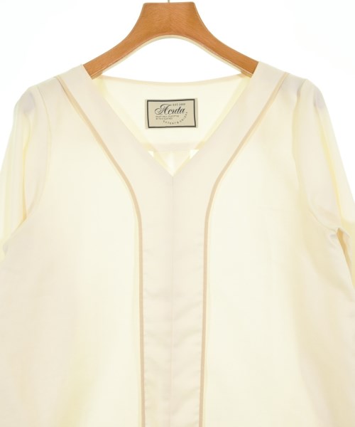 ACUTA เสื้อสตรี
