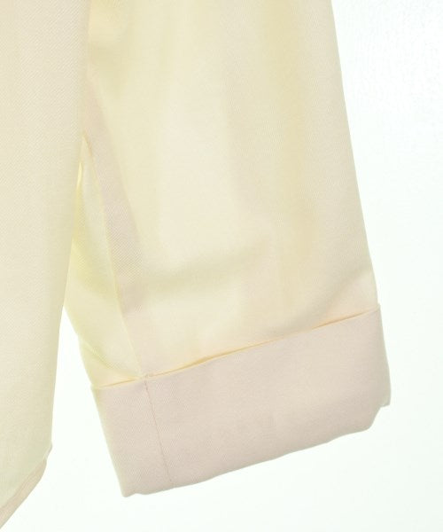 ACUTA เสื้อสตรี
